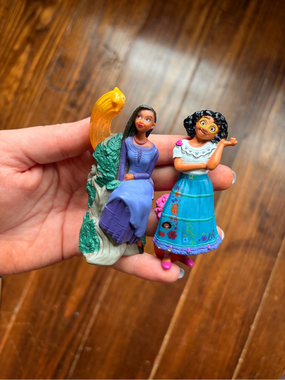 Disney Encanto Mirabel & Wish Asha Toniebox figurines